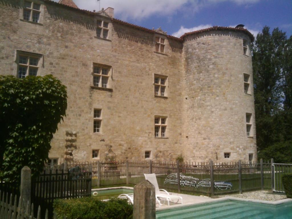 Chateau De Fourcès Eksteriør bilde